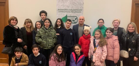ეკო კლუბის შეხვედრა ნარჩენების მართვის ბიზნეს ასოციაციასთან.