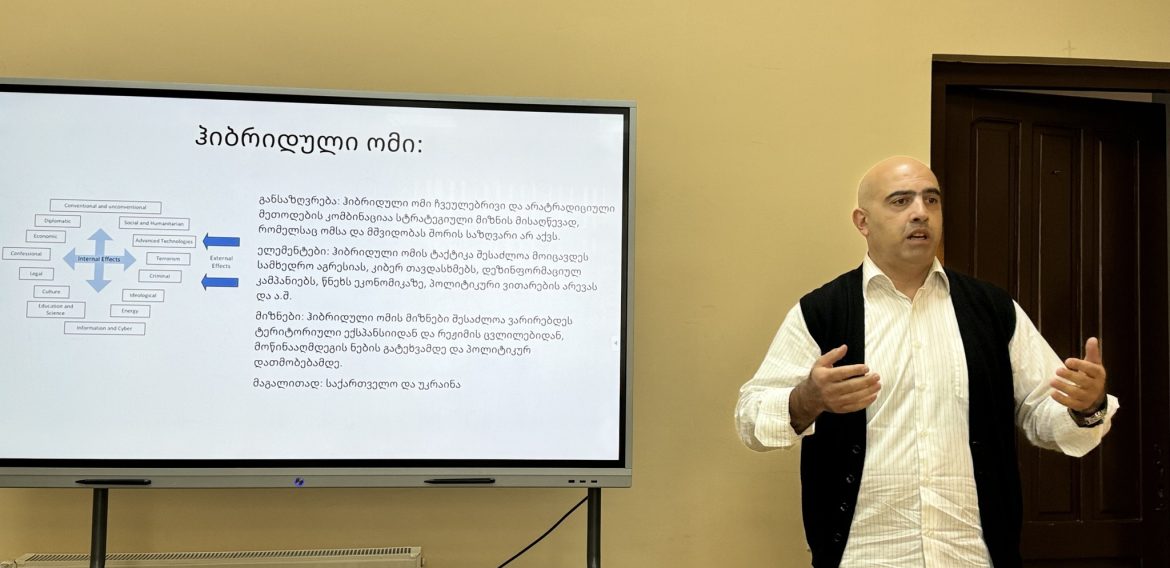 სტუმრად სამხედრო ჟურნალისტი გიორგი ცხვიტავა
